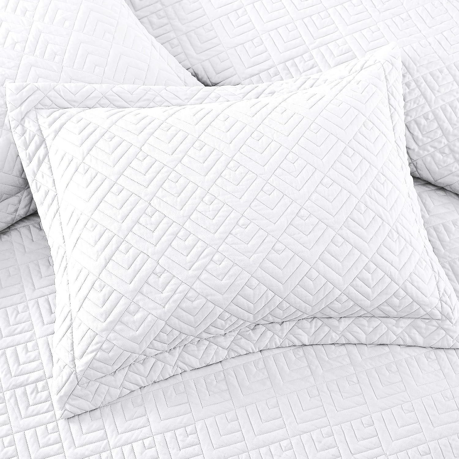 Quilt Set Queen Size Summer Squares Pattern White Bedspread