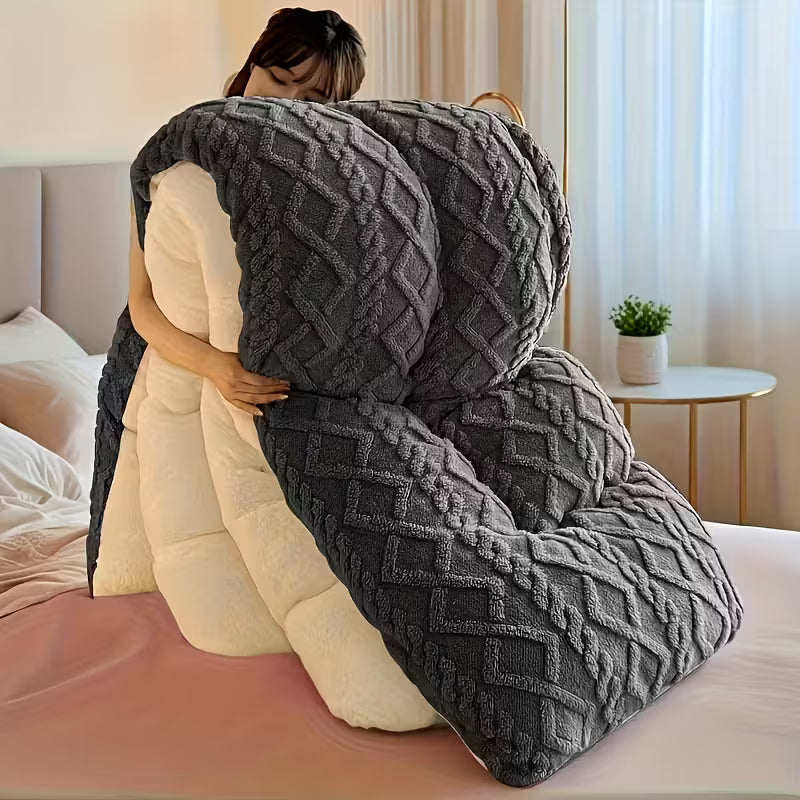 Luxury Plush Comforter – Thick, Warm & Ultra Soft
