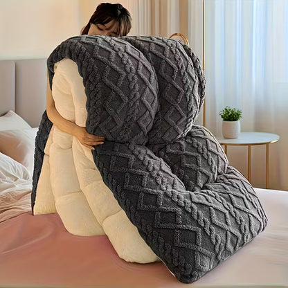Luxury Plush Comforter – Thick, Warm & Ultra Soft
