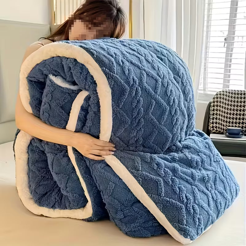 Luxury Plush Comforter – Thick, Warm & Ultra Soft