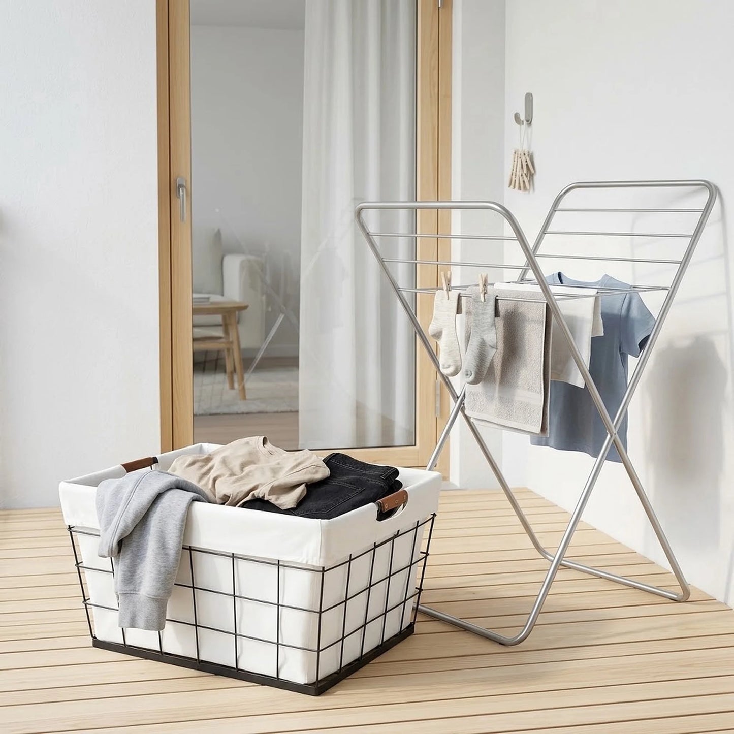 60L Rectangular Steel Wire Laundry Basket with Removable Cotton-Blend Liner, Black & Natural