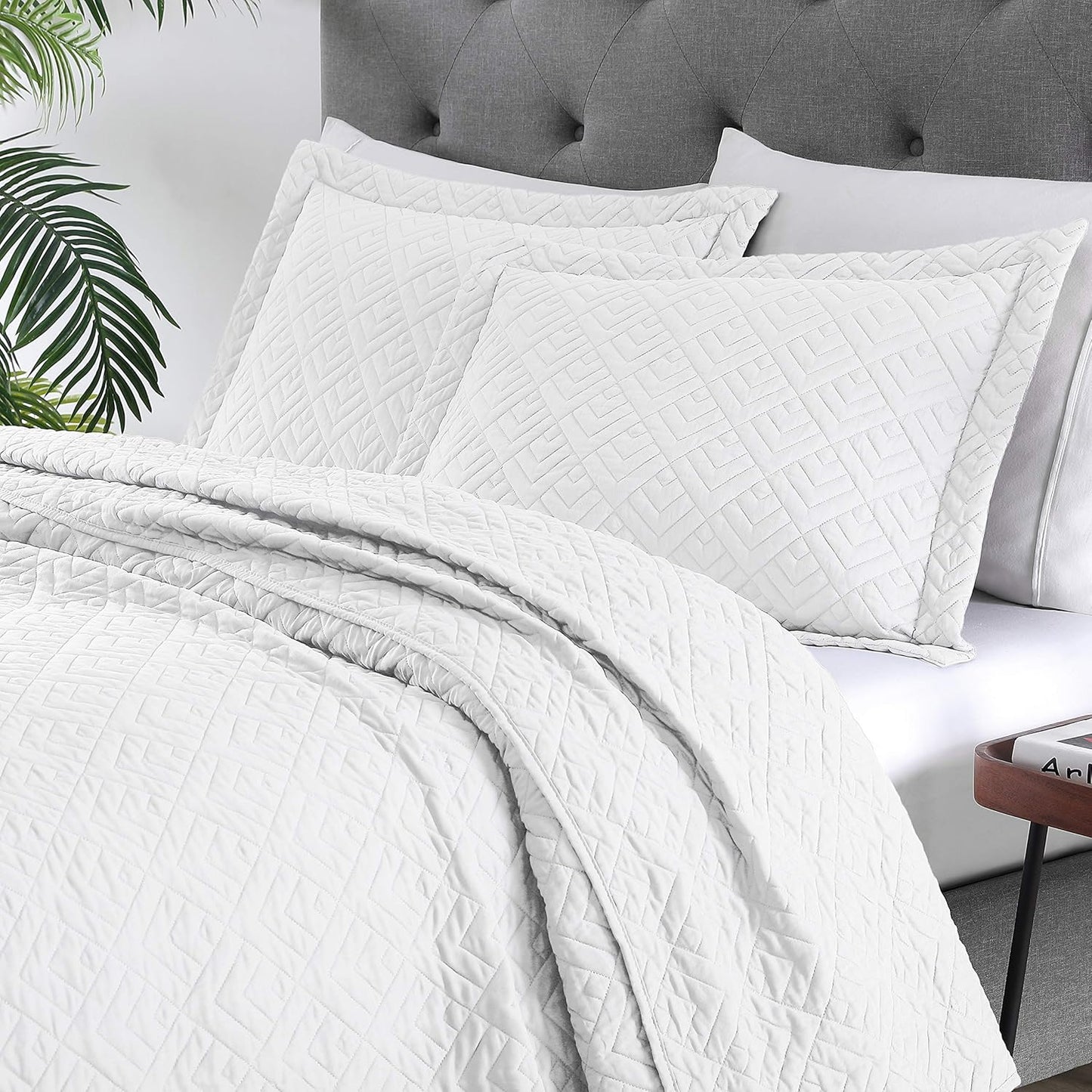 Quilt Set Queen Size Summer Squares Pattern White Bedspread