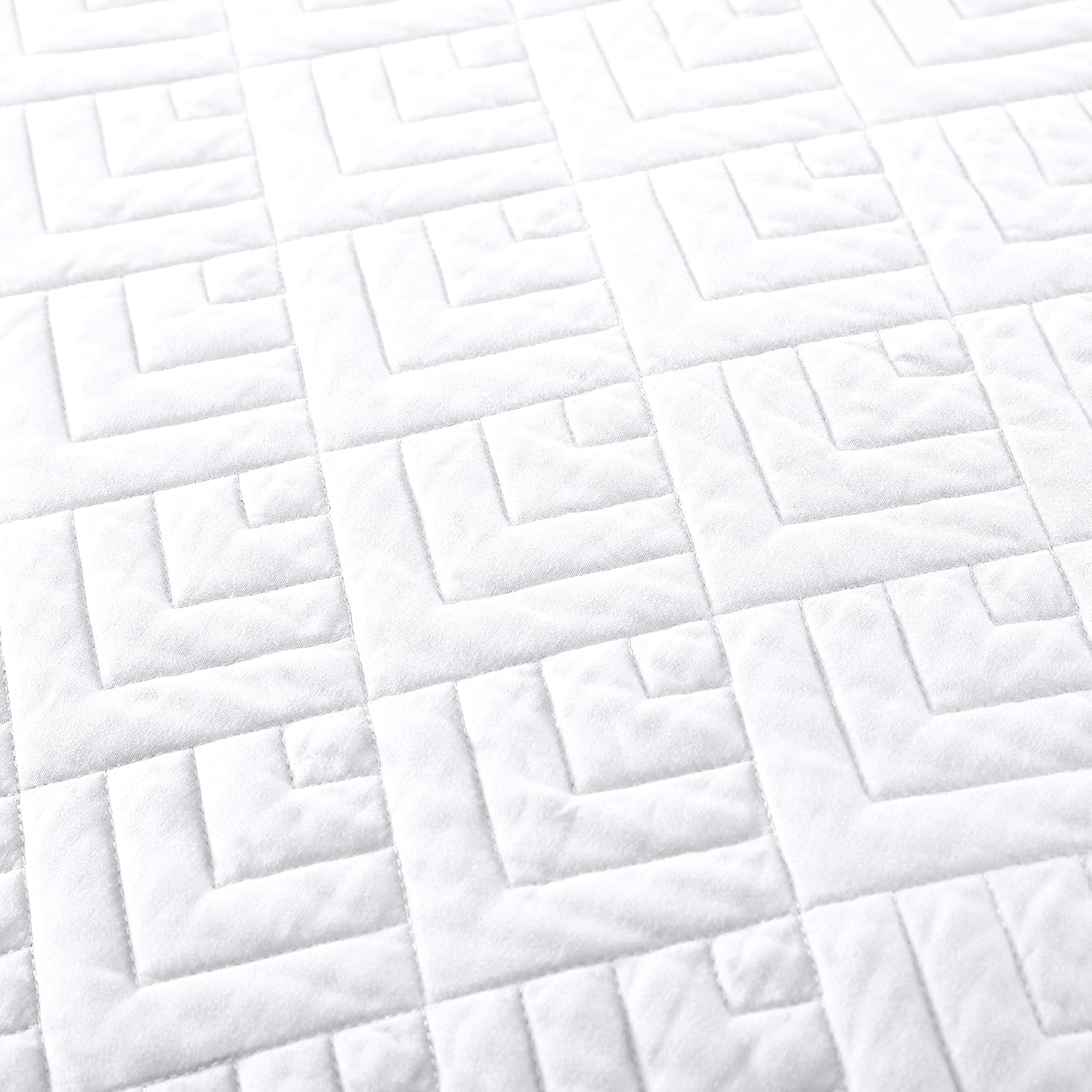 Quilt Set Queen Size Summer Squares Pattern White Bedspread
